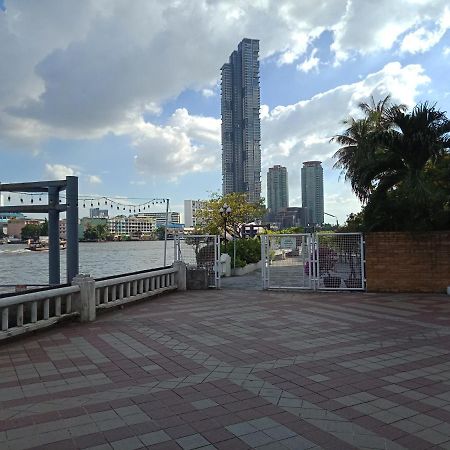 Baan Sathorn Riverfront Bangkok Luaran gambar