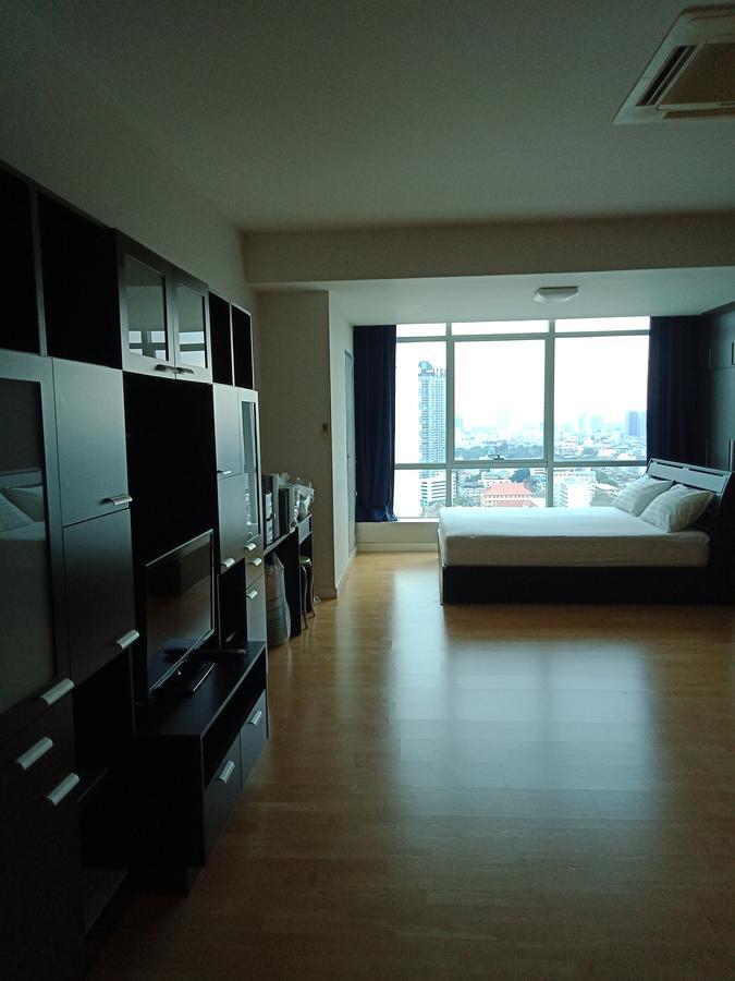 Baan Sathorn Riverfront Bangkok Luaran gambar